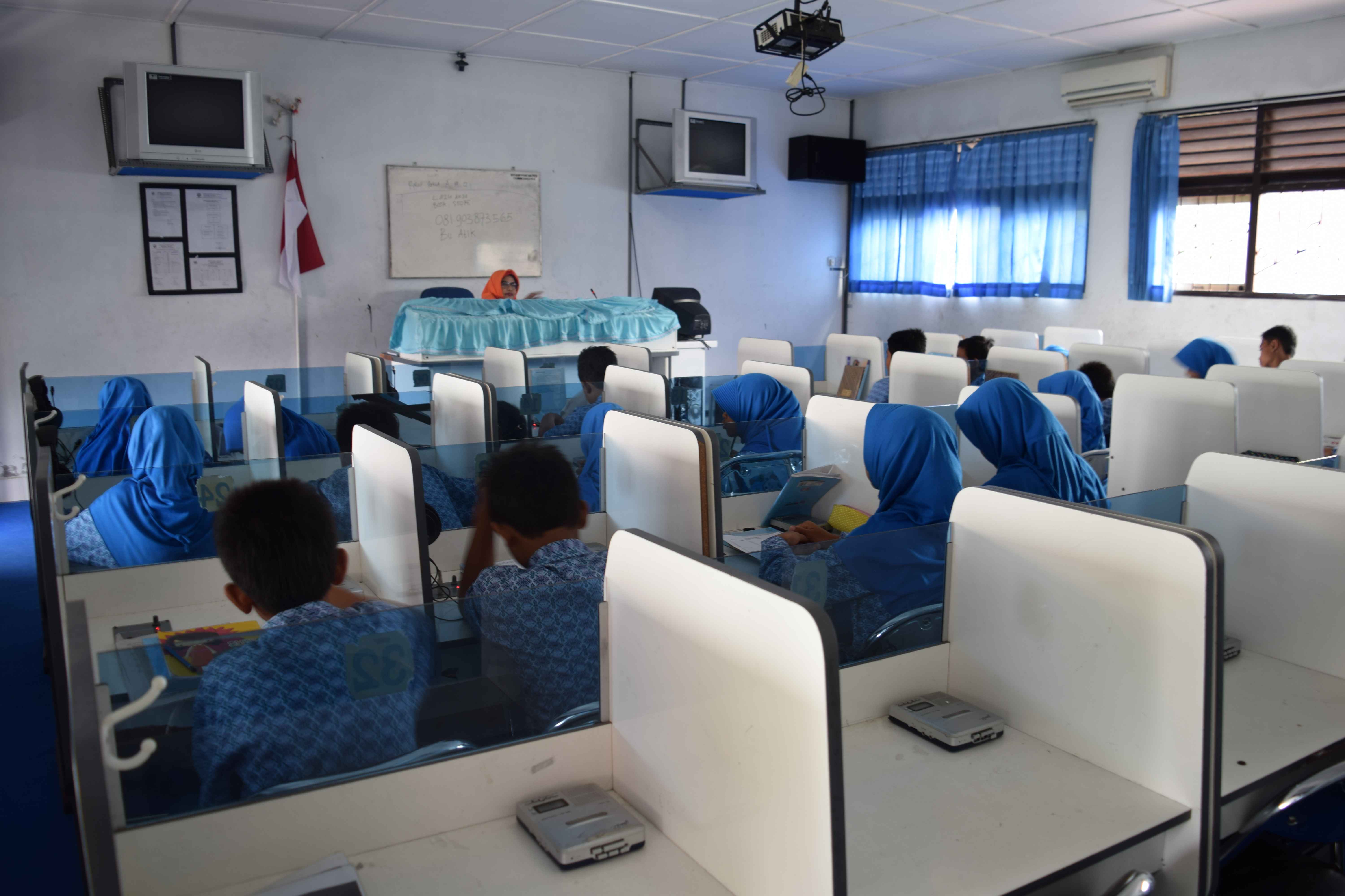 R. lab bahasa